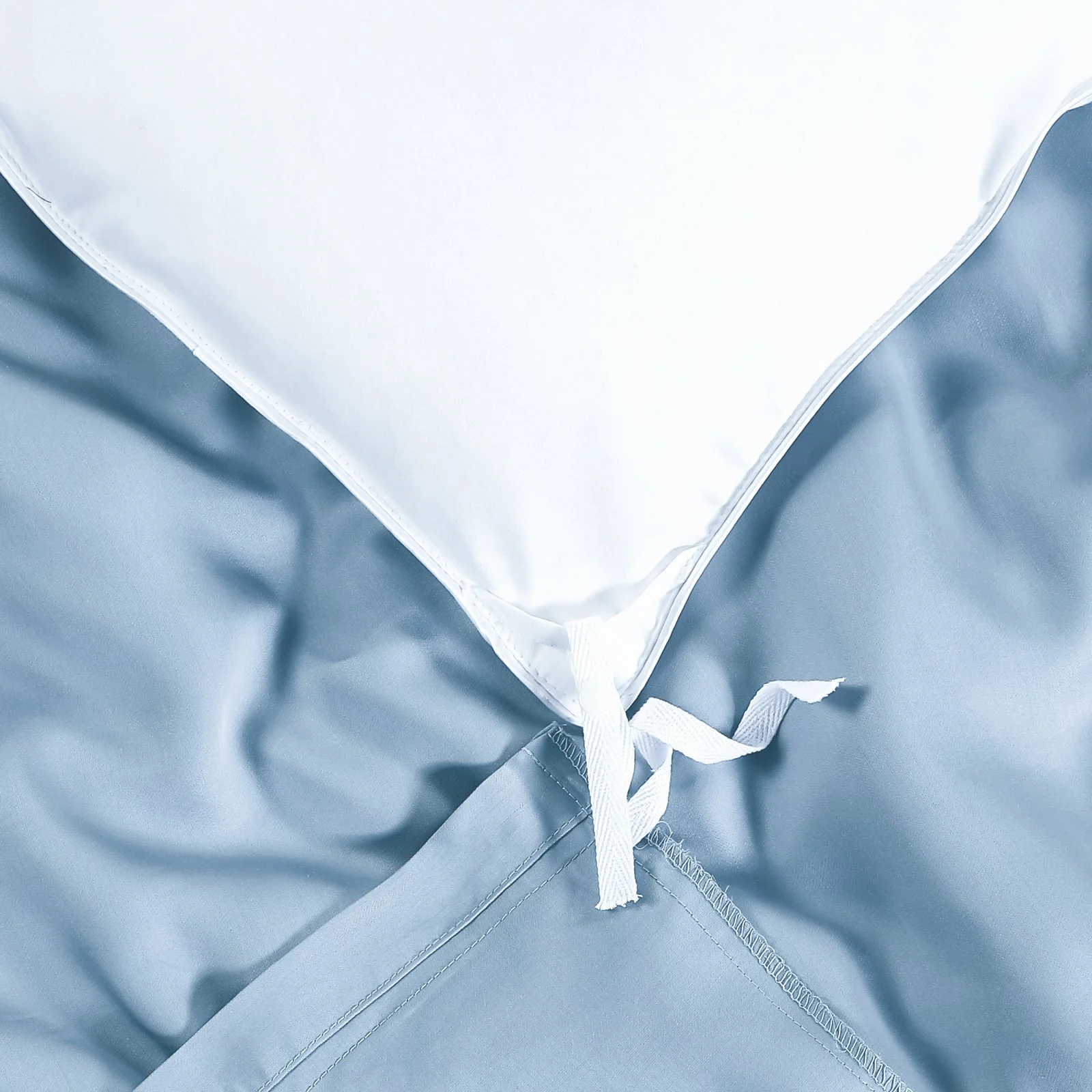 AiryWeight Eucalyptus Duvet Cover - Sky - Image 3