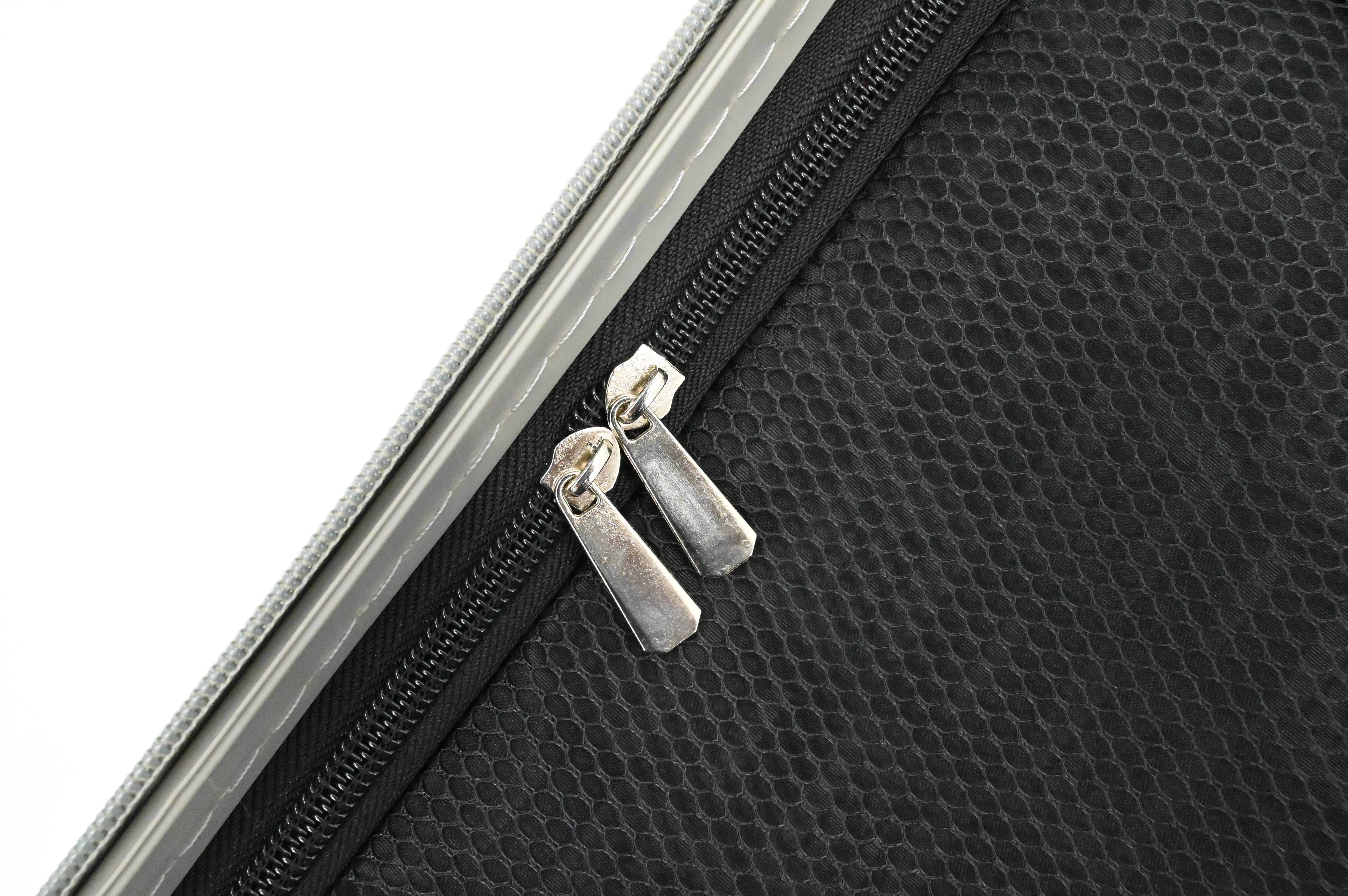 ISAAC MIZRAHI AERO 3-Piece Luggage Set β Lightweight Expandable ABS Hard Shell Suitcases with Spinner Wheels (28β/24β/20β) β Designer Travel Set - Image 81