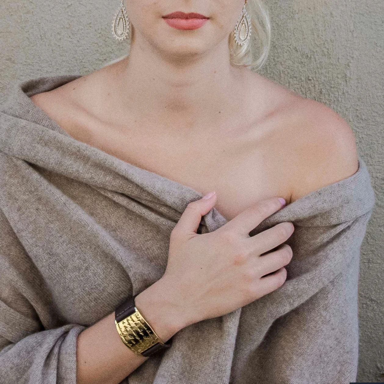 Serenity Prayer Cuff - GOLD/BROWN